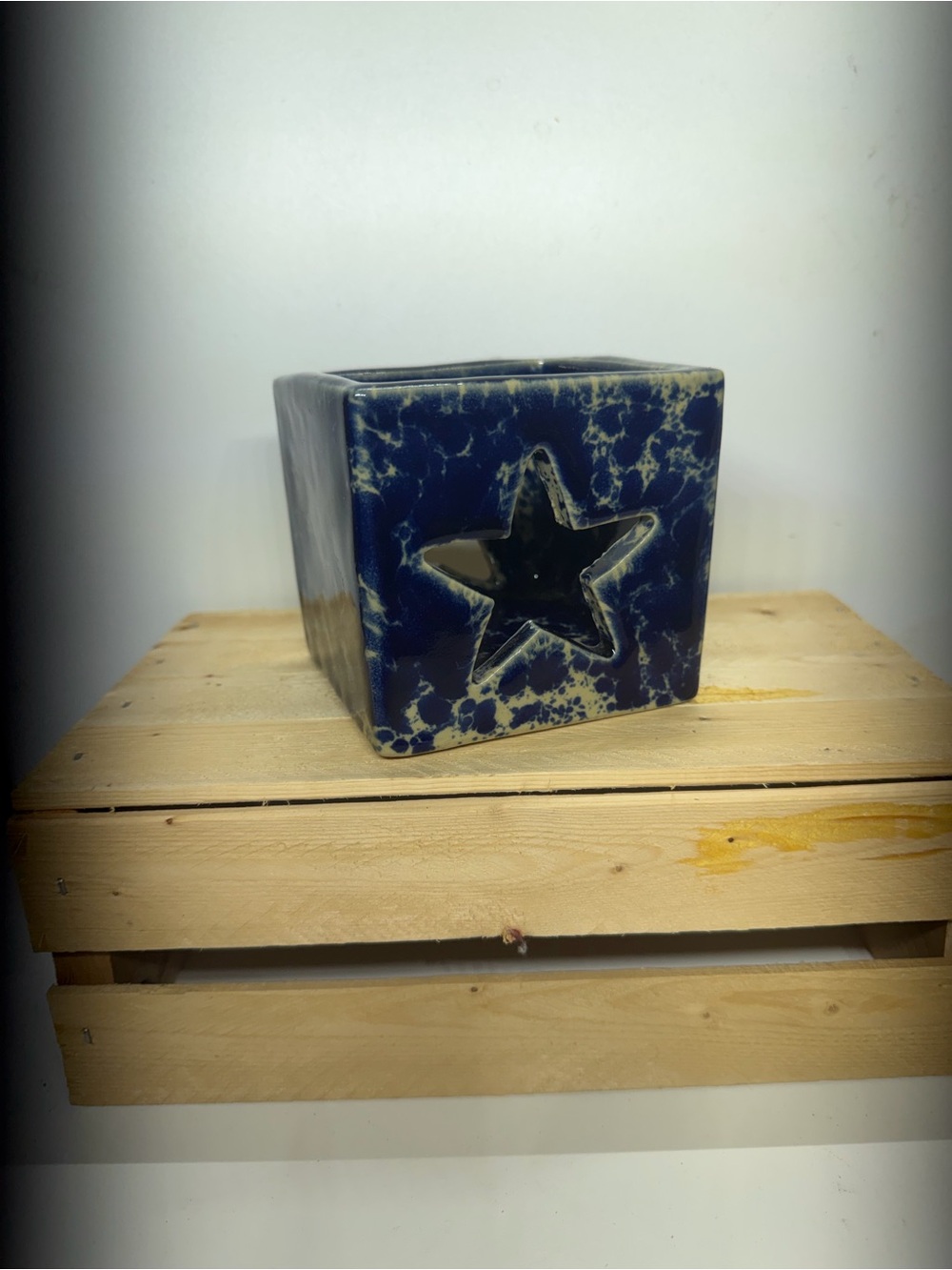 Bennington Vermont Blue Spongeware Star Cutout Pottery Candle Holder Vase